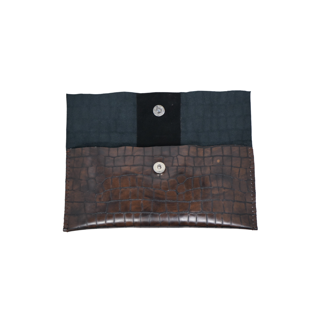 zWL24 Crocodile Pattern-Brown 01 Clutch - Only Available Off-Line in Roma Store