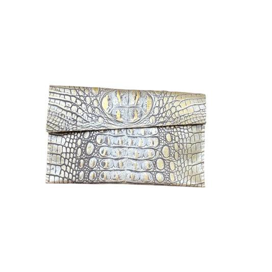 zSUL25 Crocodile Pattern-Gold Silver Yell 02 Clutch - Only Available Off-Line in Roma Store