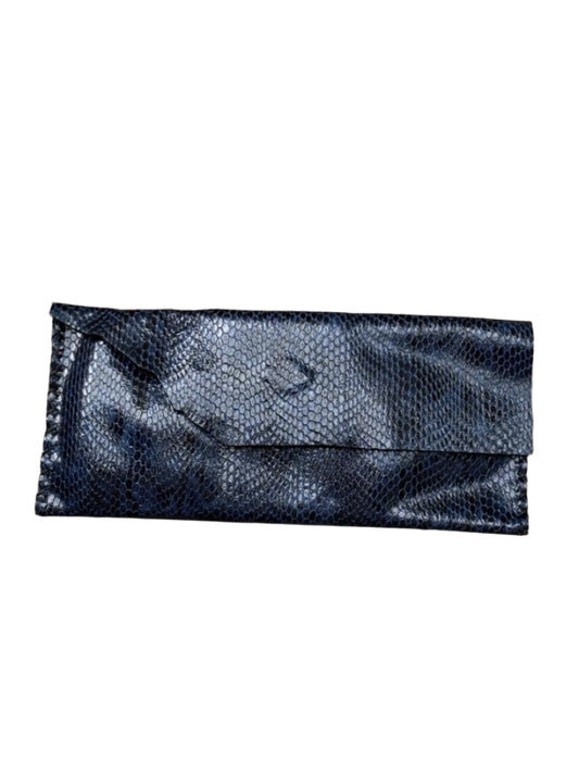 zWL24 Snake Pattern-Blue 02 Clutch - Only Available Off-Line in Roma Store